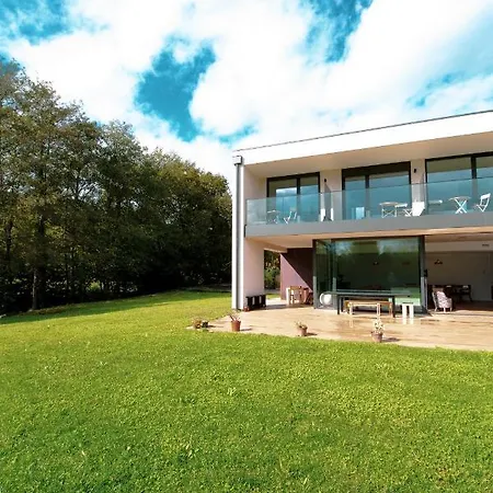 Araize Country house *